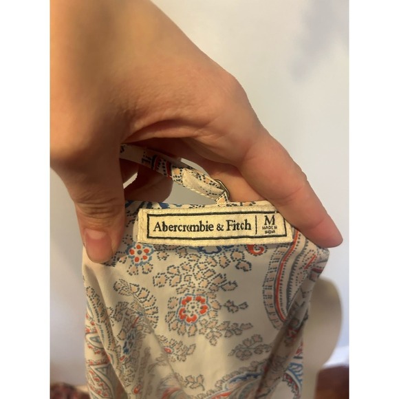Abercrombie & Fitch Paisley Print Strappy Tank Top Size Medium - Picture 5 of 5